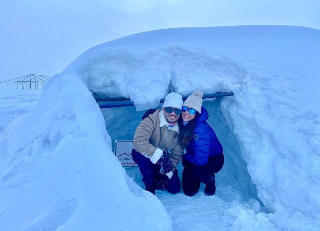 ARJUN-BIJLANI-PHOTO-IN-SNOW