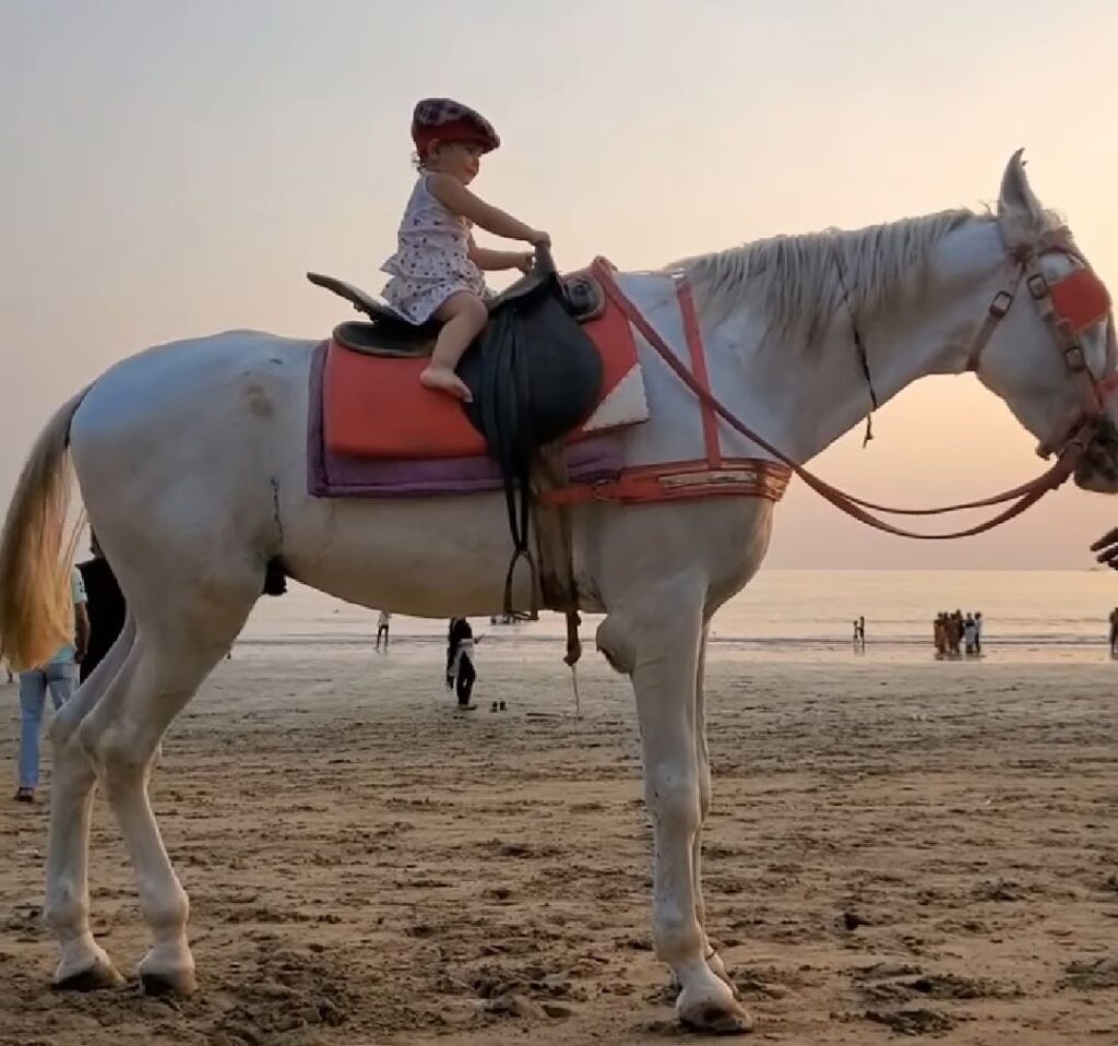 Sanjeeda Shaikh shares an adorable VIDEO of Lil daughter doing THIS fun activity.