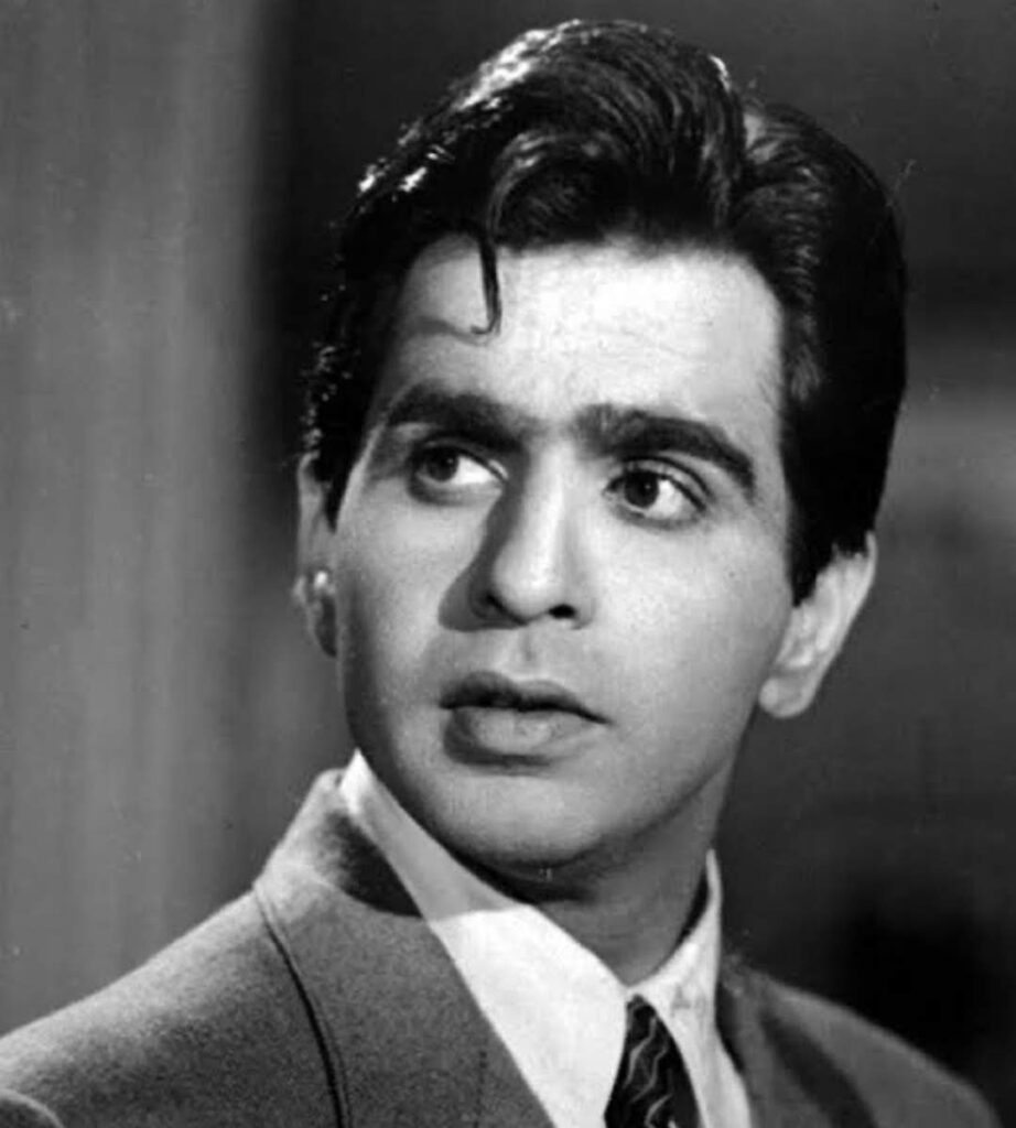 Bollywood fraternity mourns the loss of veteran actor Dilip Kumar.